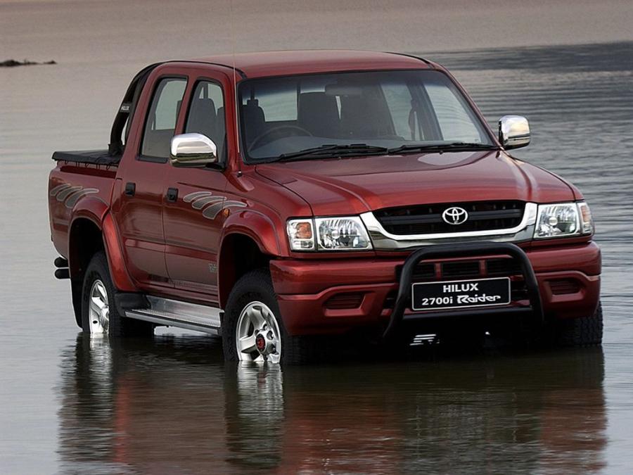  Toyota Hilux 2700i Raider Double Cab 2001 года  (ZA) (фото 9 из 9)